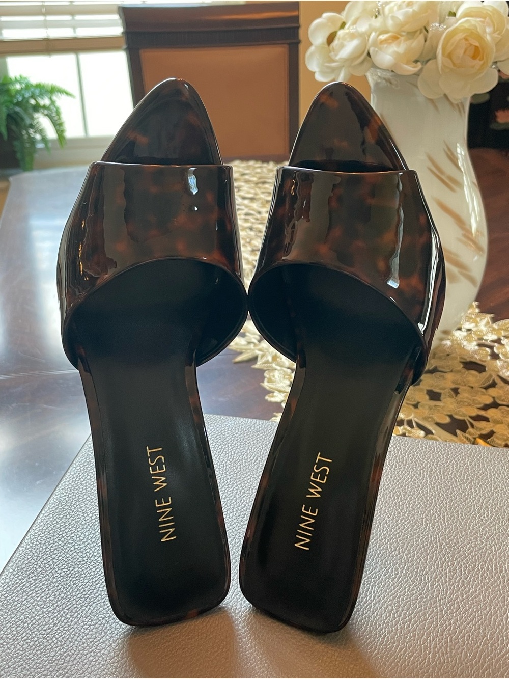 Nine West Patent Tortoiseshell Open-Toe Slide Mules - Brown/Black